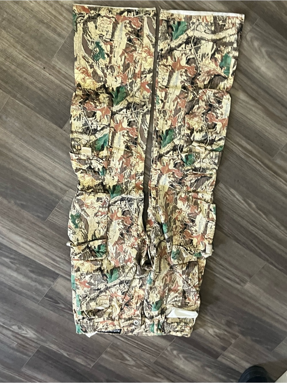 Men's Camo Cargo Pants - Multicolor